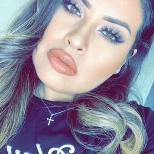 Meet your Posher, Mayra